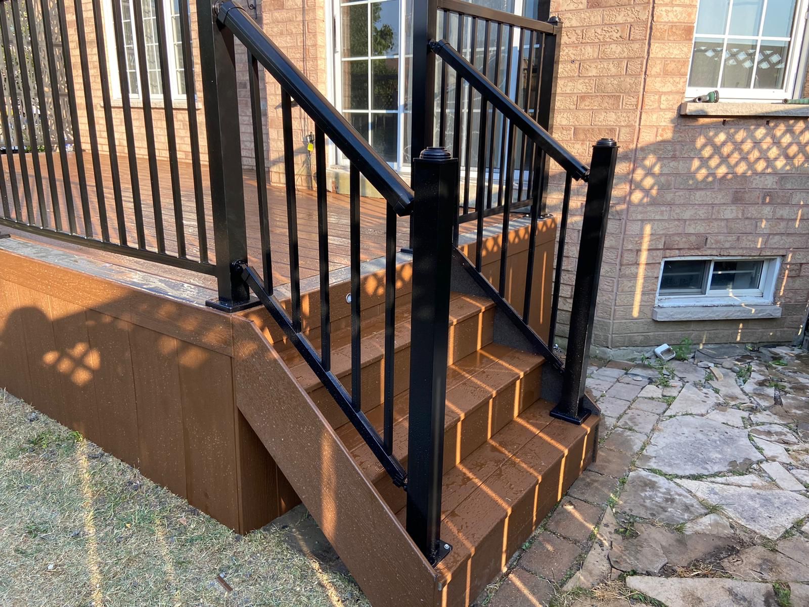 Picket Railing Modern Building Decker's Deck - Toronto's Trusted Deck Builders